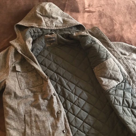 Banana Republic Winter Jacket - Picture 3 of 6